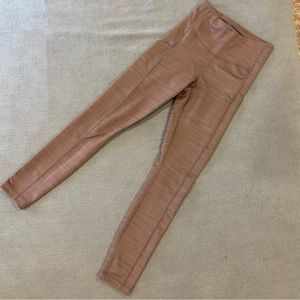 MOVING SALE Athleta Ultimate Stash 7/8 Leggings XXS